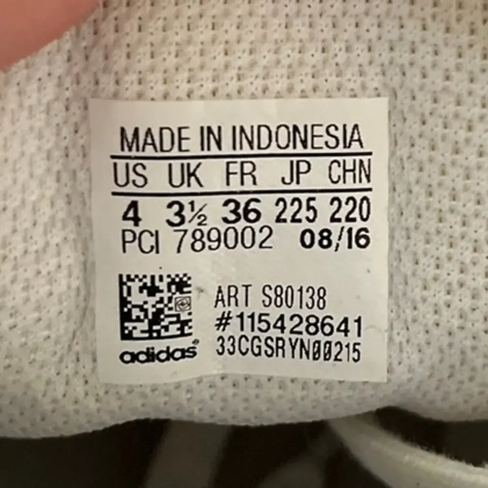 Adidas Superstar Foundation J (White/Core Black) US Youth Size 4